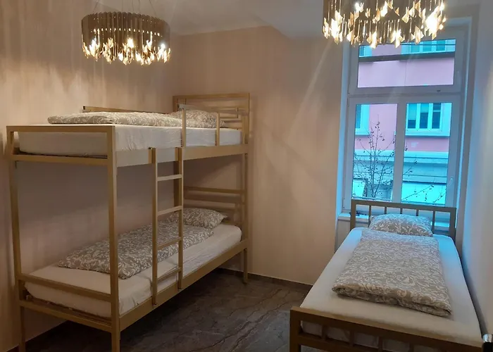 Deluxe Central Apartment